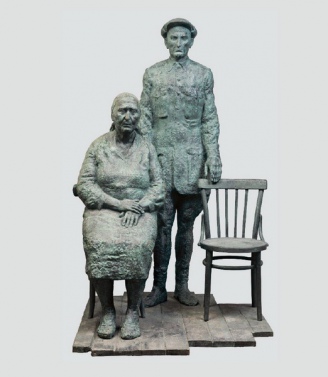 Parents, 2002
bronze
200 x 145 x 120 cm